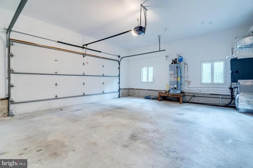 Photo of 208 POND VIEW DRIVE