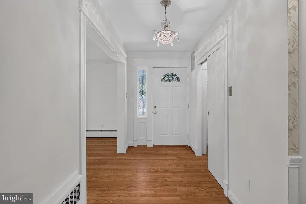 Photo of 805 ORCHARD WAY