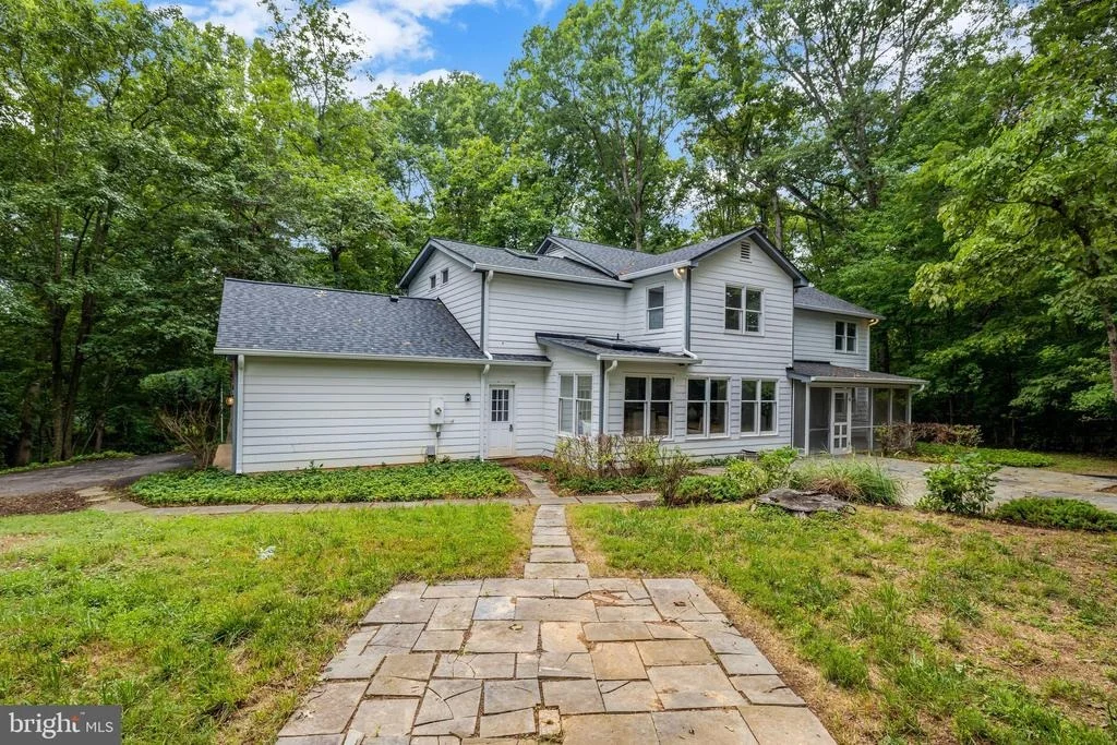 Photo of 1132 SPRINGVALE ROAD