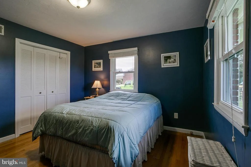 Photo of 344 BARNES AVENUE