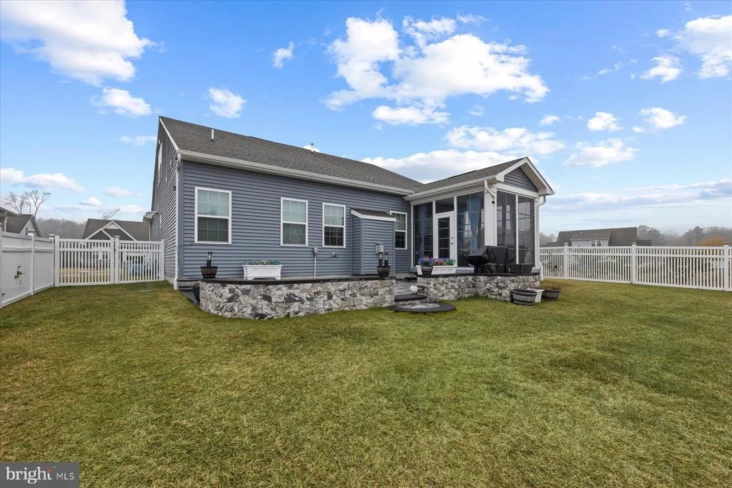 Photo of 37333 KESTREL WAY