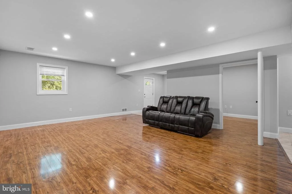 Photo of 14221 NORTHWYN DRIVE