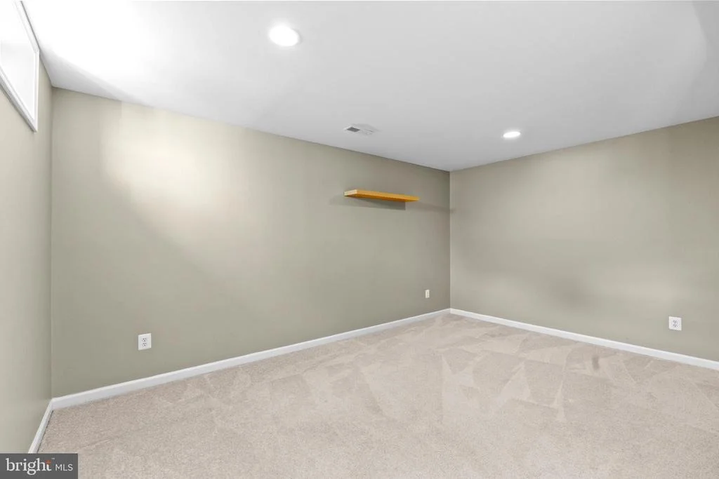 Photo of 14235 CLATTERBUCK LOOP