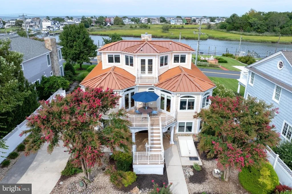 Photo of 632 PILOTTOWN ROAD