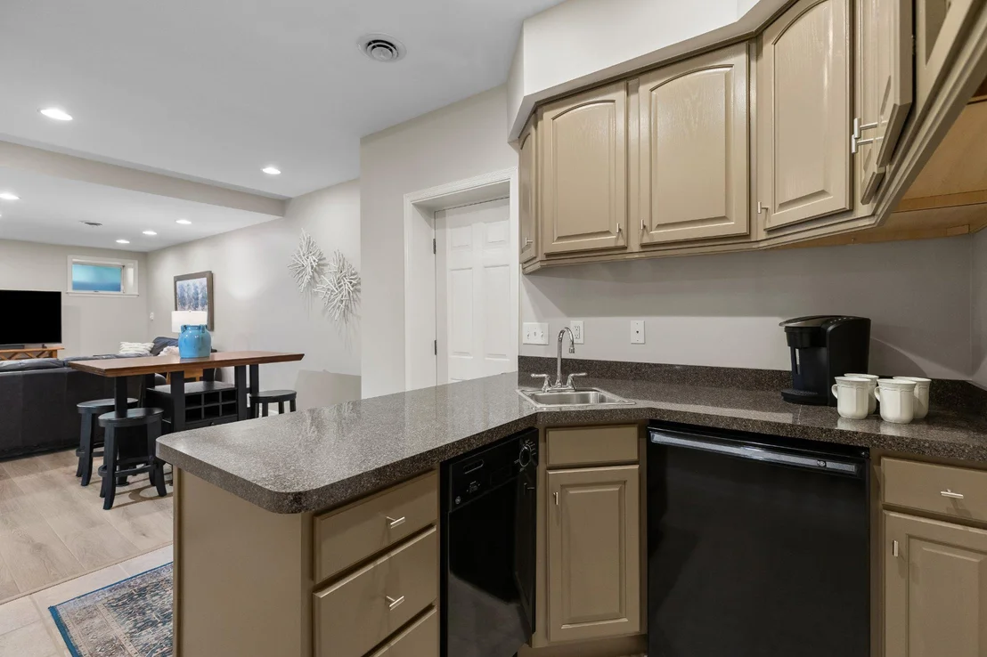 Photo of 71 SIMMONS LANE