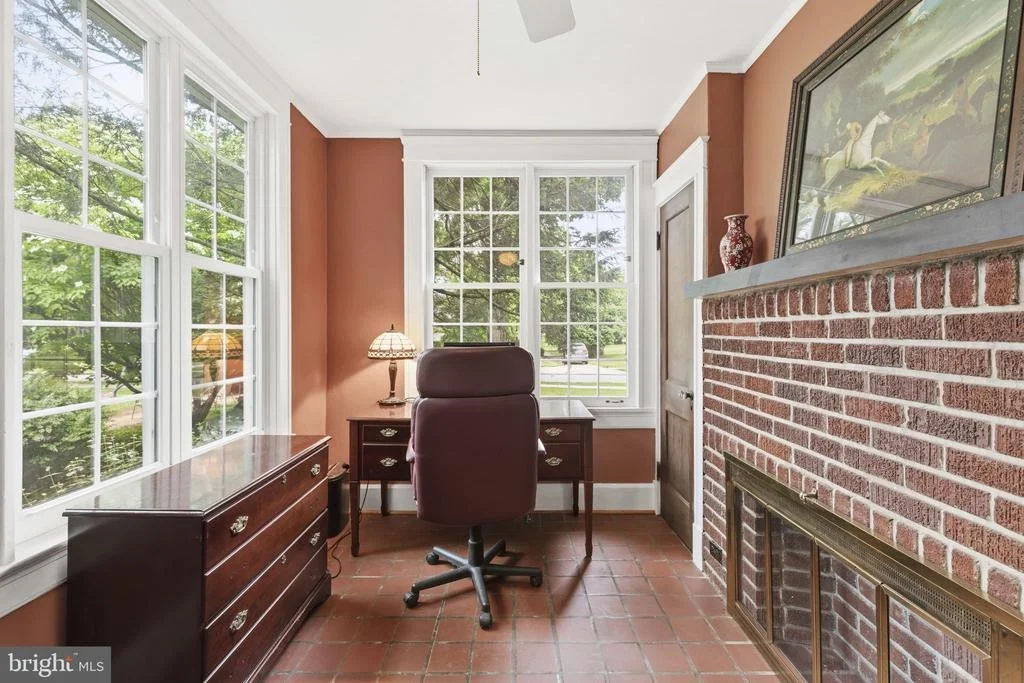 Photo of 3706 MENLO DRIVE