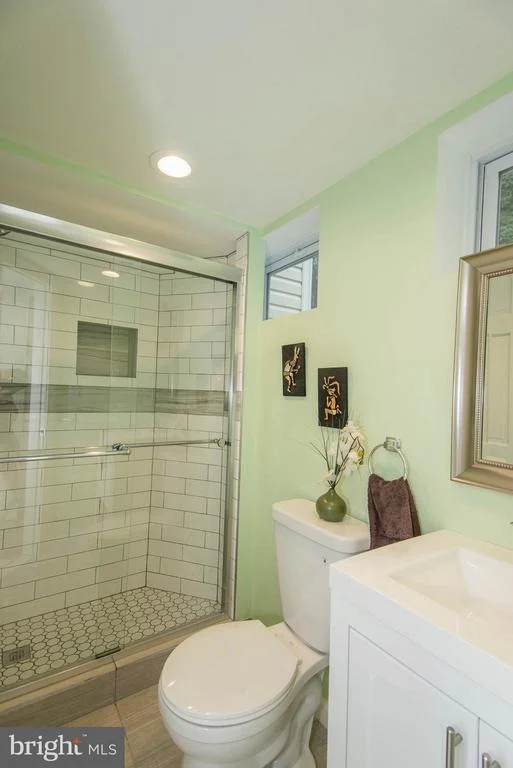 Photo of 7524 JERVIS STREET