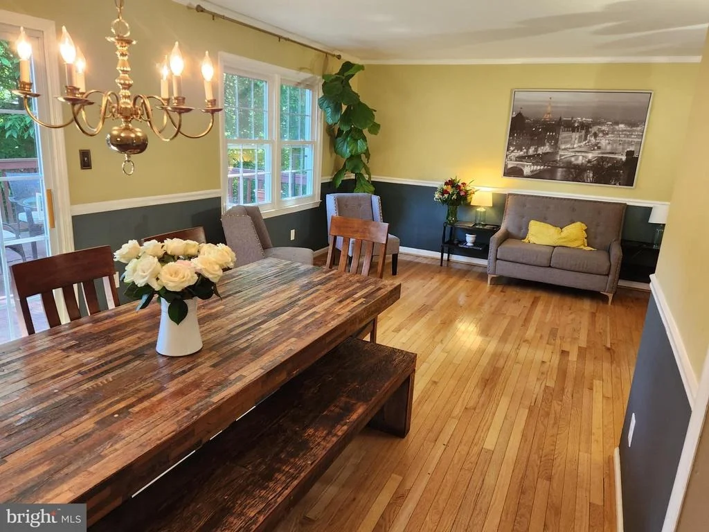 Photo of 9621 PODIUM DRIVE