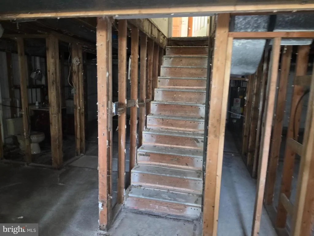 Photo of 12100 CHESTERTON DRIVE