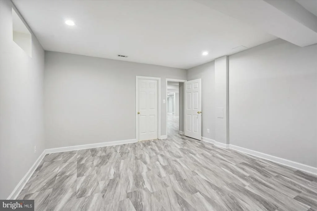 Photo of 18604 WILLOW OAK DRIVE