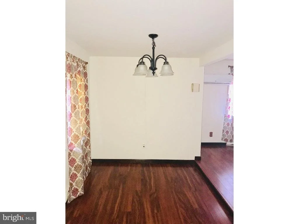 Photo of 1495 DINAHS CORNER ROAD