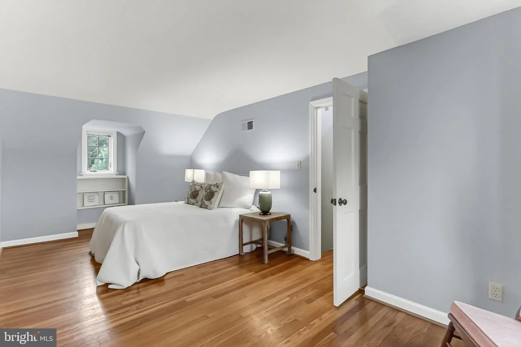 Photo of 809 ENDERBY DRIVE