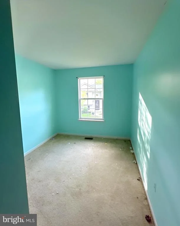 Photo of 105 OAK AVENUE