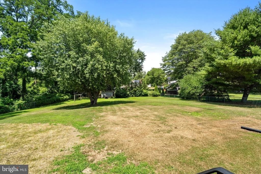 Photo of 6 ELEANOR DRIVE