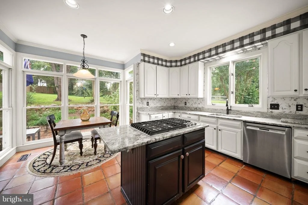 Photo of 4280 LAWNVALE DRIVE