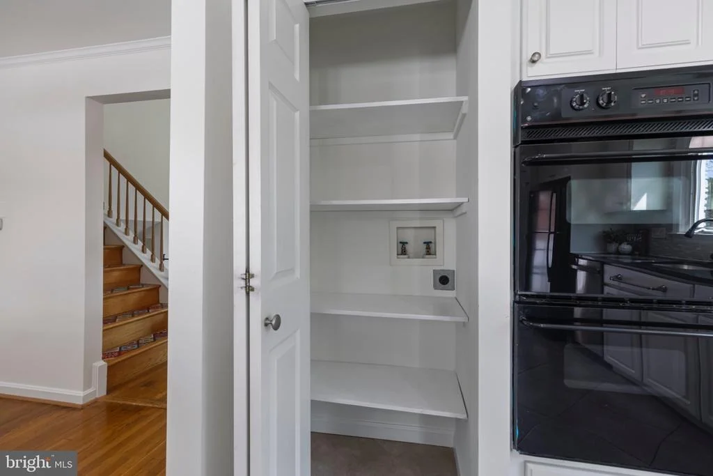 Photo of 9821 SINGLETON DRIVE