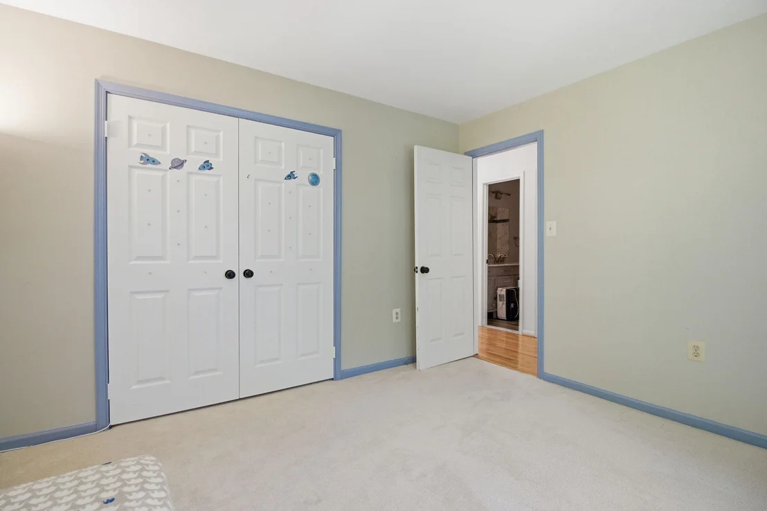 Photo of 124 ENGLEFIELD DRIVE