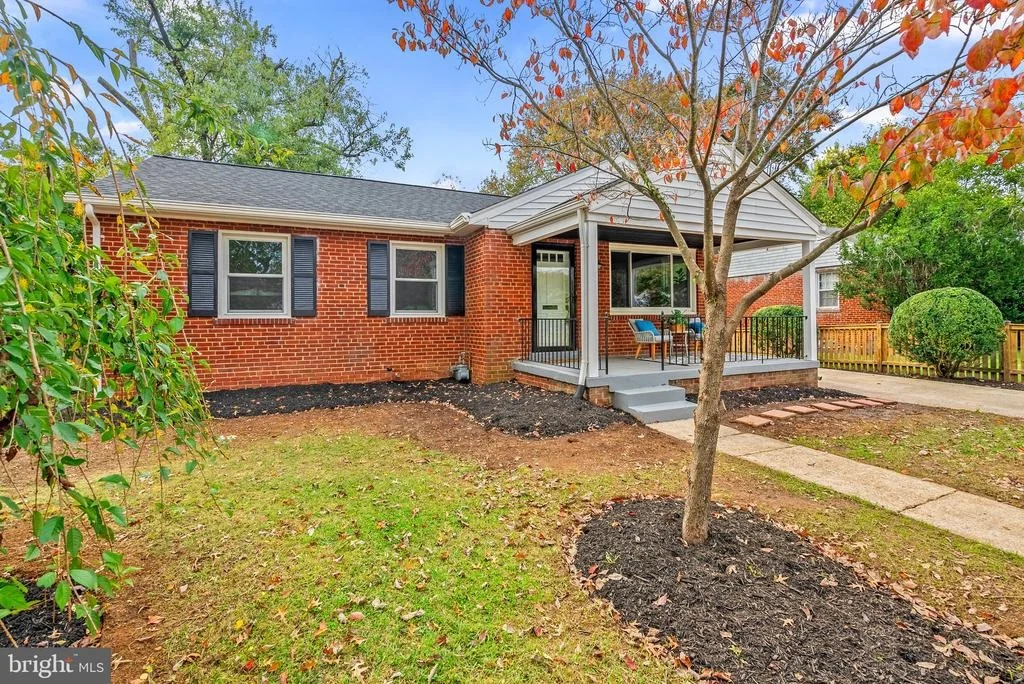 Photo of 10612 DUNKIRK DRIVE