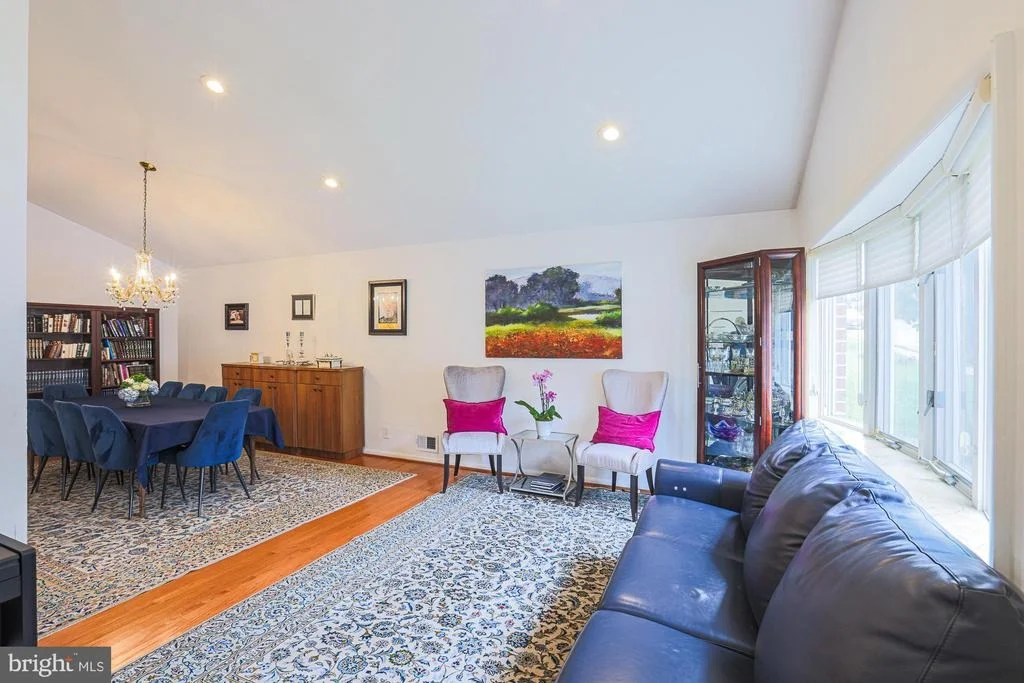 Photo of 5919 WINNER AVENUE