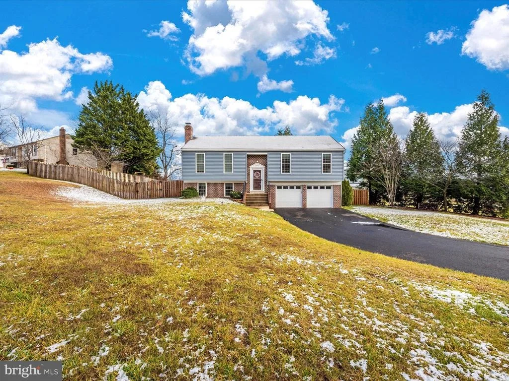 Photo of 301 SPRING GATE COURT