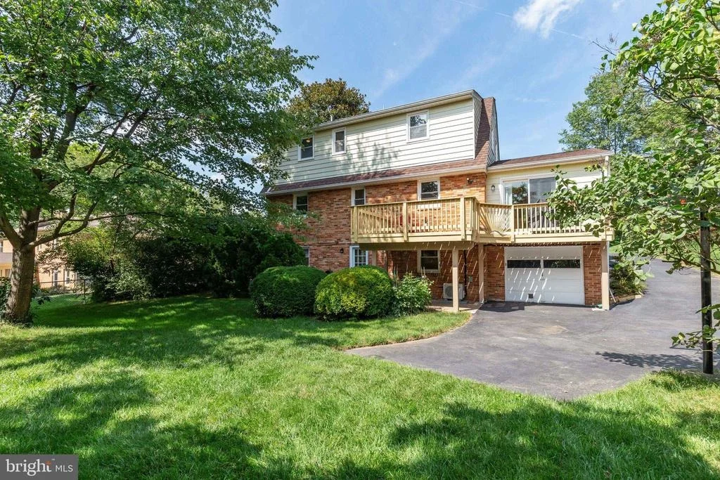 Photo of 10125 GLENMERE ROAD