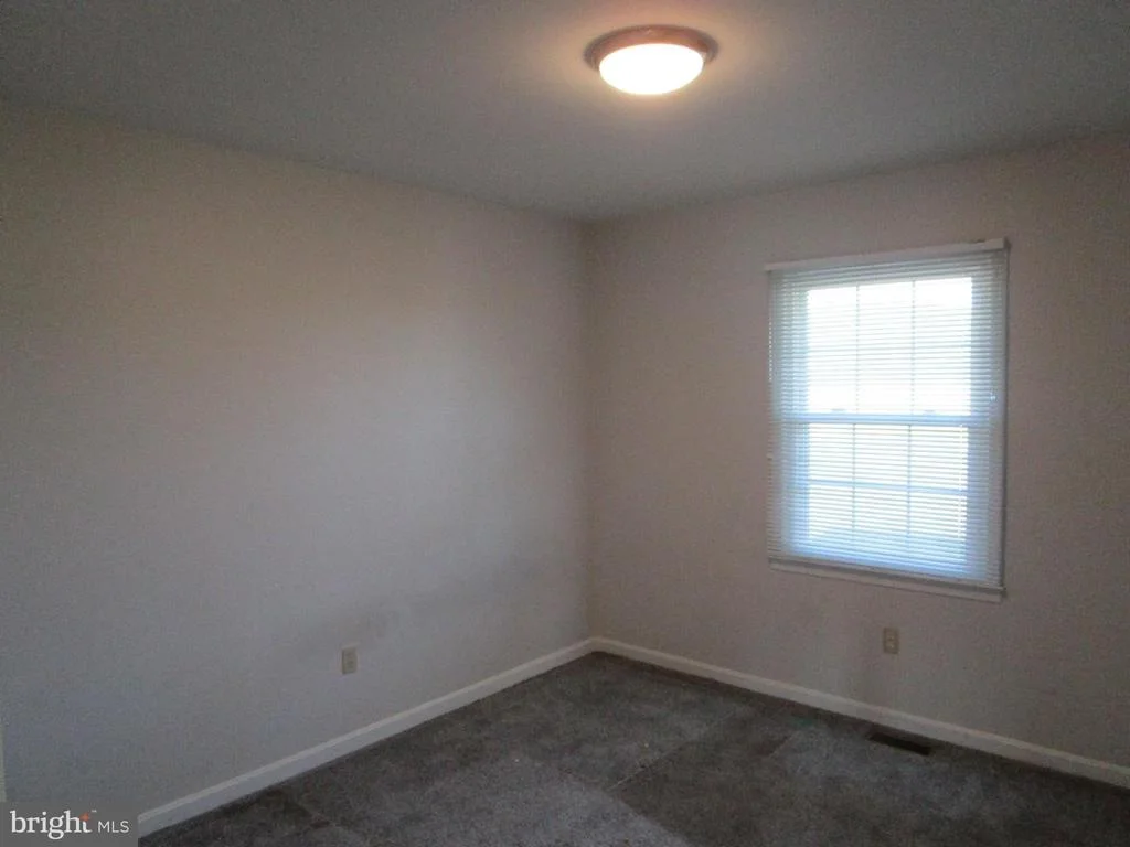 Photo of 1672 VERNON ROAD