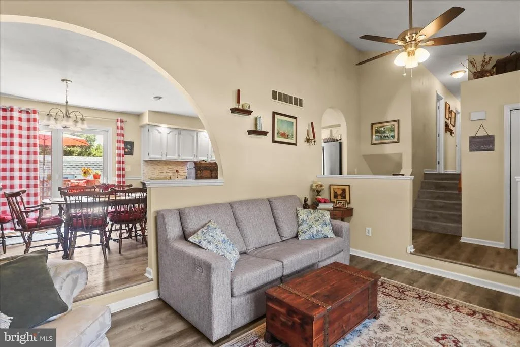 Photo of 17 ECKER AVENUE
