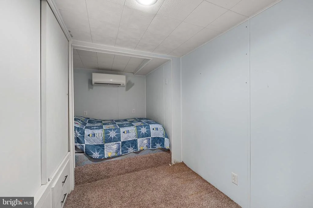 Photo of 30854 HIDDEN LANE