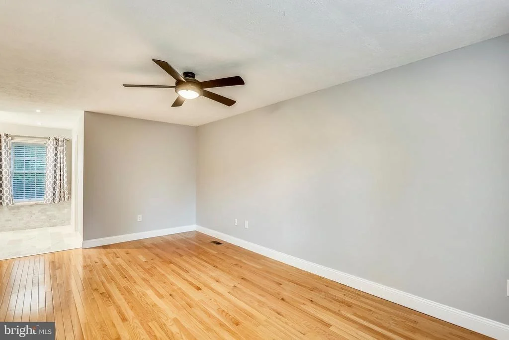 Photo of 15209 DONNA DRIVE