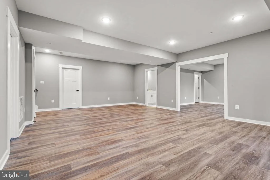 Photo of 7172 MEADOWBROOKE DRIVE