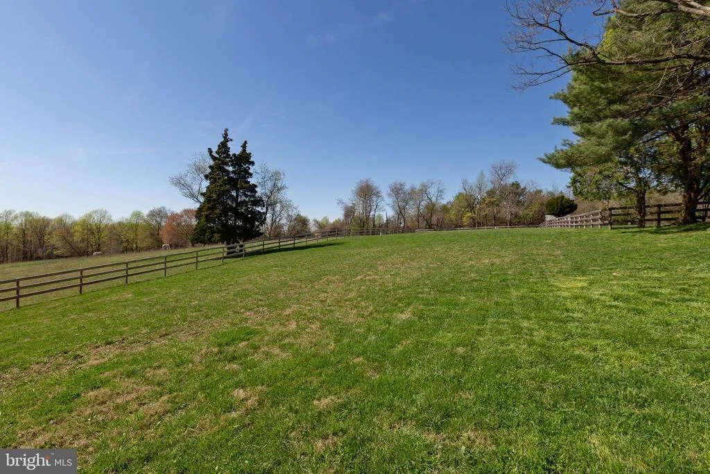 Photo of 27214 RIDGE ROAD