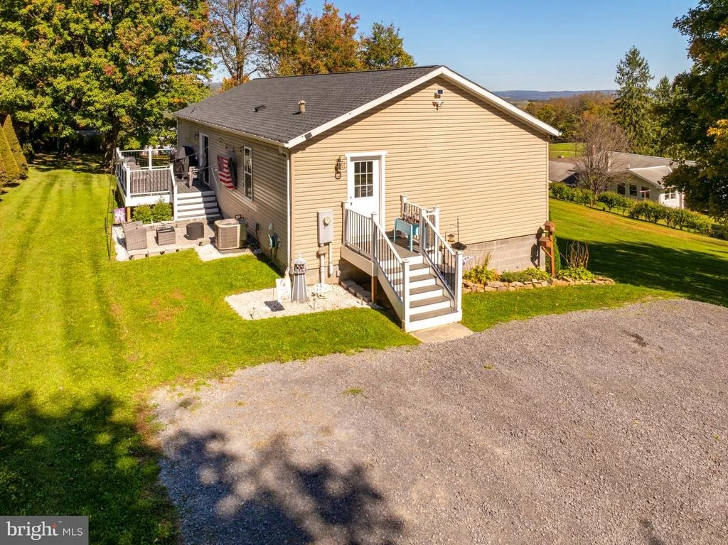 Photo of 111 HIGH VIEW ROAD