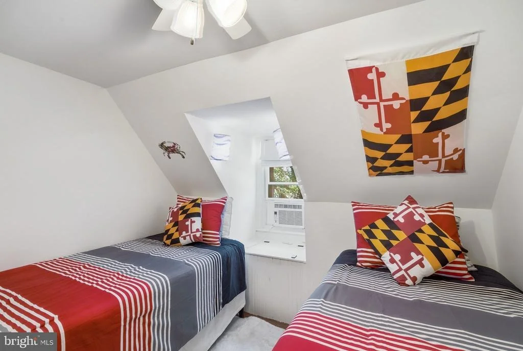 Photo of 21527 CHICKEN POINT ROAD
