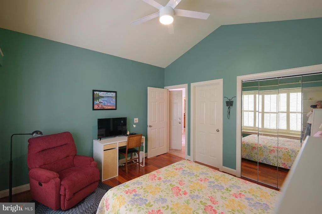 Photo of 18710 DOVER DRIVE