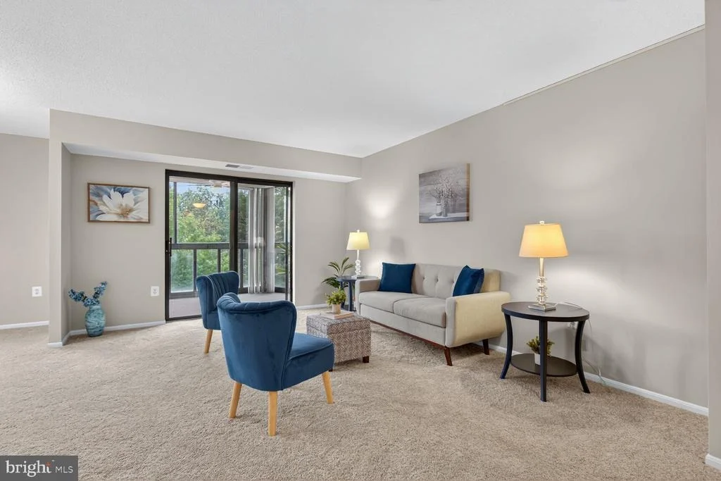 Photo of Unit 3802 at 15115 INTERLACHEN DRIVE