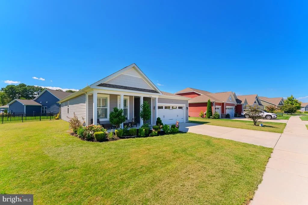 Photo of 15496 CRAPE MYRTLE ROAD