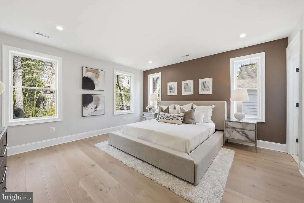 Photo of 5047 MACARTHUR BOULEVARD NW