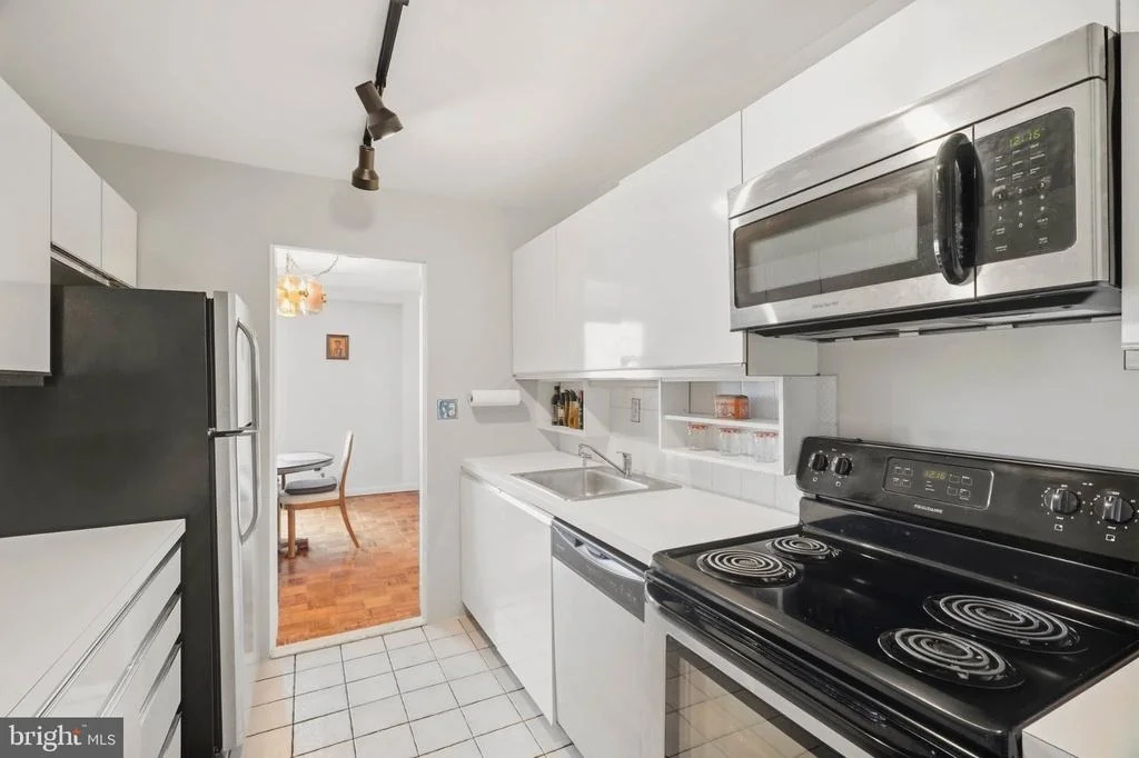 Photo of Unit 1705 at 9701 FIELDS ROAD