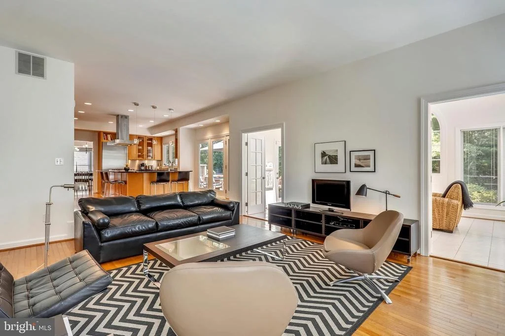 Photo of 17703 GLOBE THEATRE DRIVE