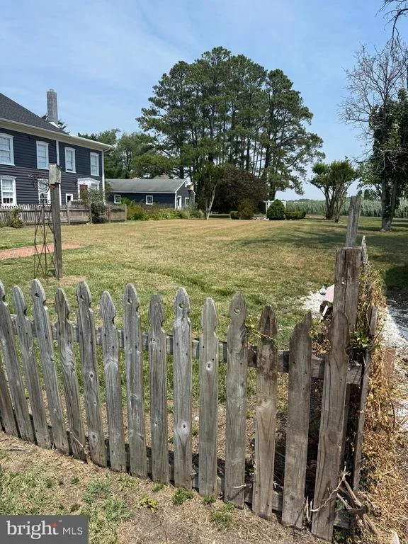 Photo of 23848 RIVER STREET