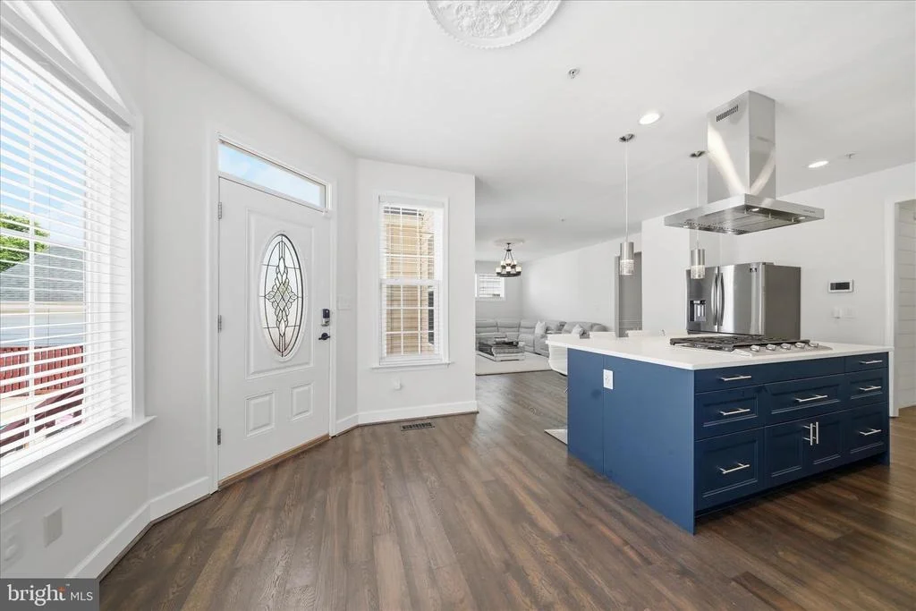 Photo of 23121 FREDERICK ROAD