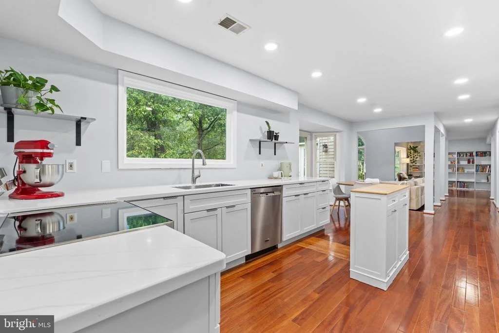 Photo of 6832 COMPTON HEIGHTS