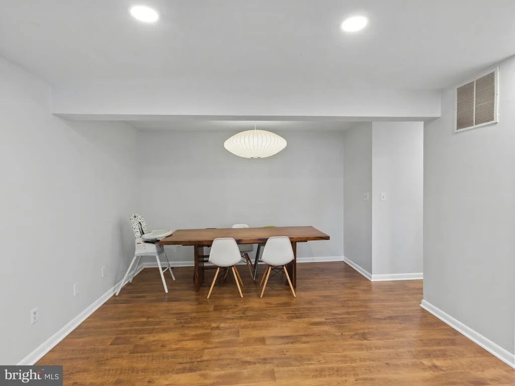 Photo of 1153 HAMPTON ROAD