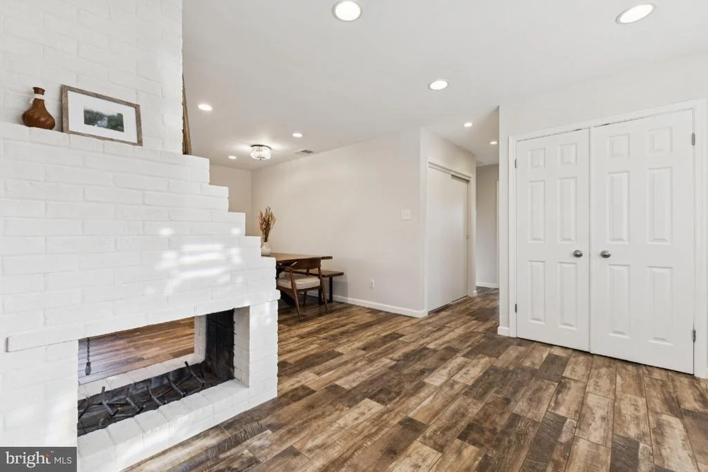 Photo of 7433 BATH STREET