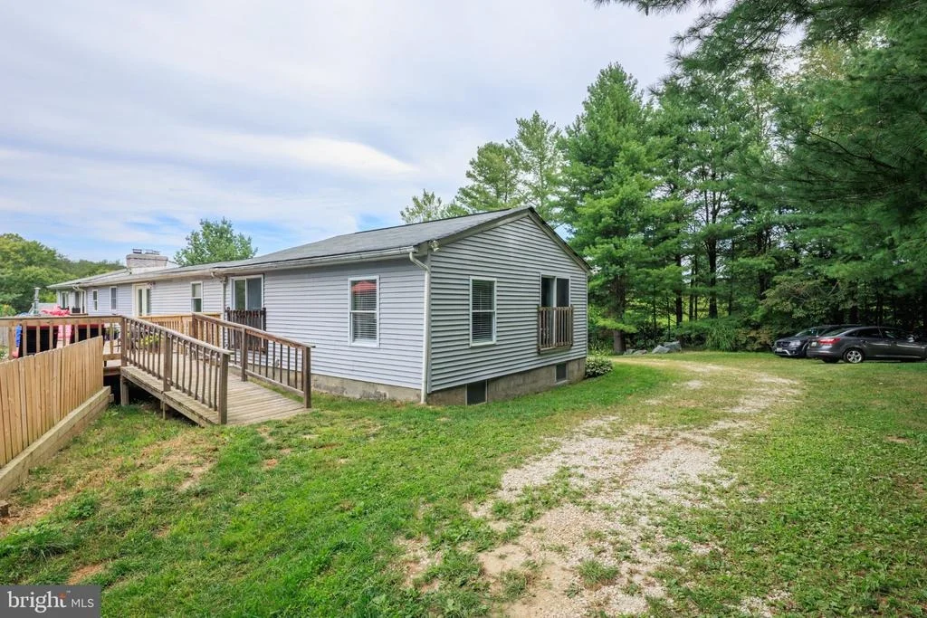 Photo of 1045 DOYLE ROAD