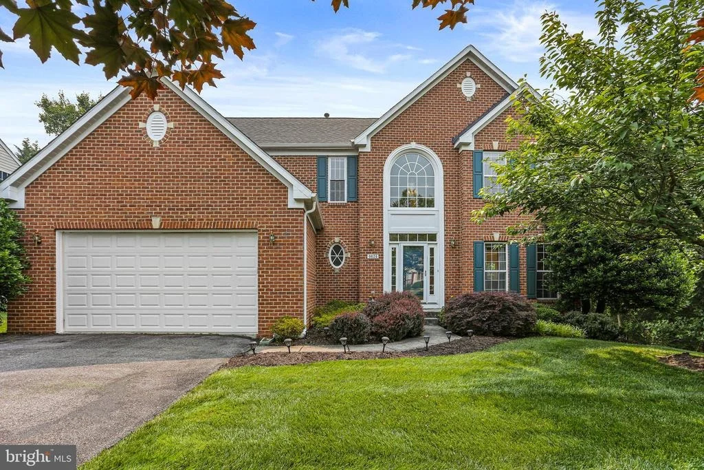 Photo of 8624 WATER FALL DRIVE