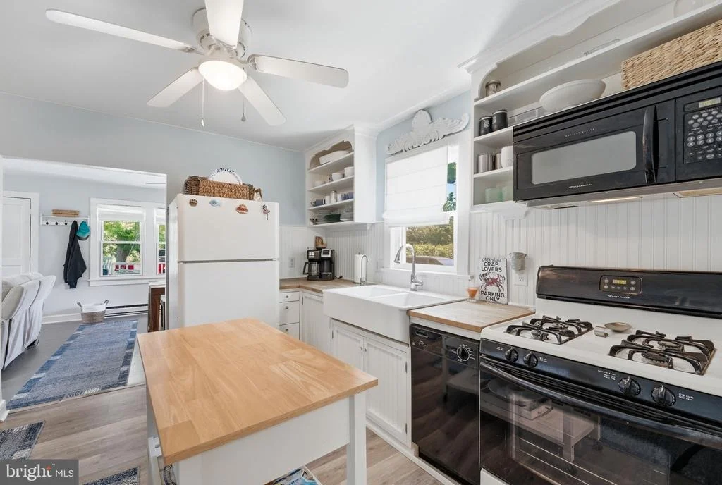 Photo of 21527 CHICKEN POINT ROAD