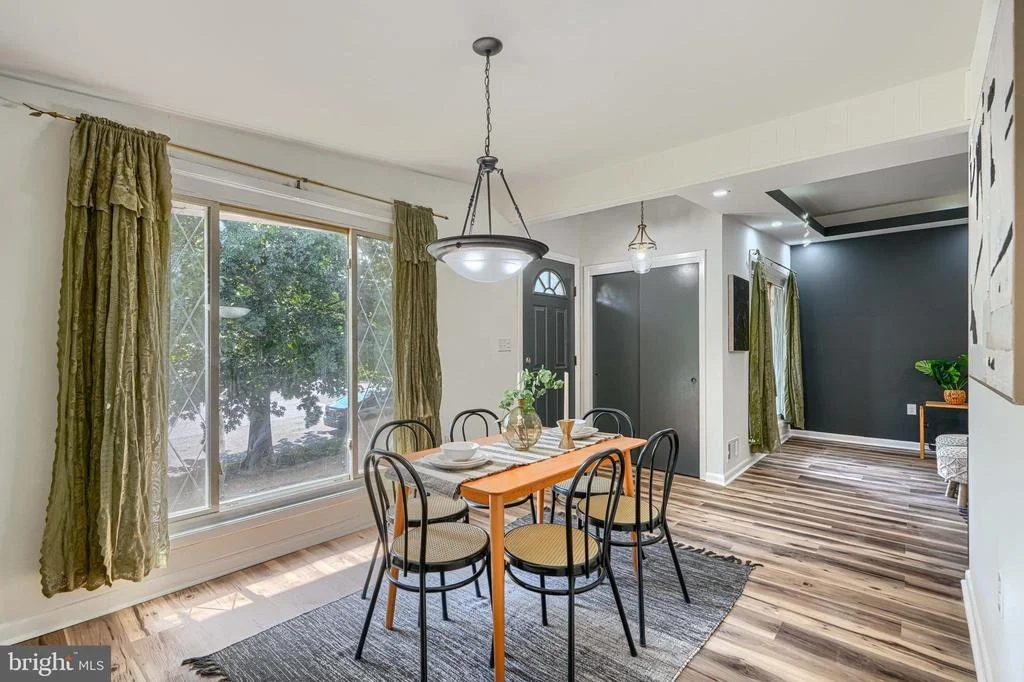 Photo of 6821 BARNETT ROAD