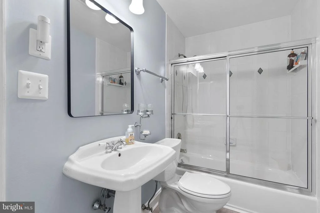 Photo of 3809 KING WILLIAM DRIVE