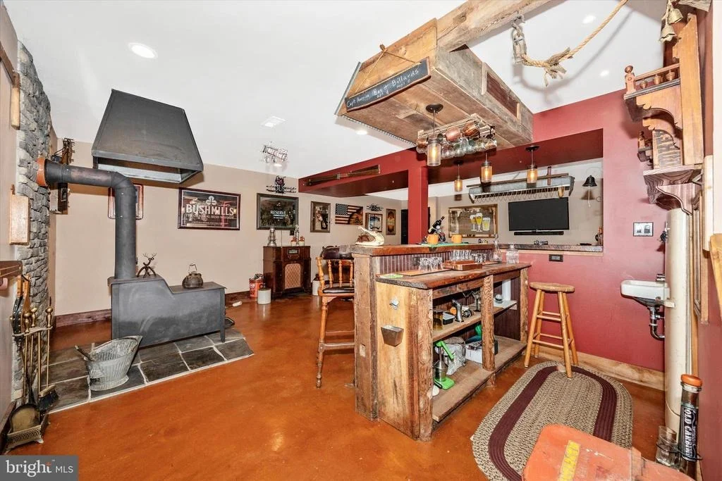 Photo of 7307 BLACK ROAD